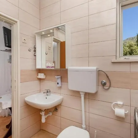 ゲストハウス And With A Swimming Pool Mlini, Dubrovnik - 22386 ムリニ